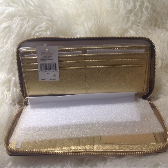 Michael Kors Gold Leather Continental Wallet! NWT! - Picture 2 of 5